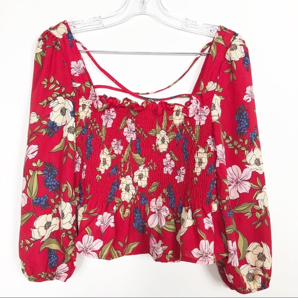 Heart & Hips Tops - ⚡️CLEARANCE ⚡️ NEW top beautiful red size size M